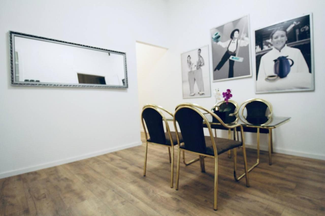 Modern Double Room Js B Vienna Exterior photo